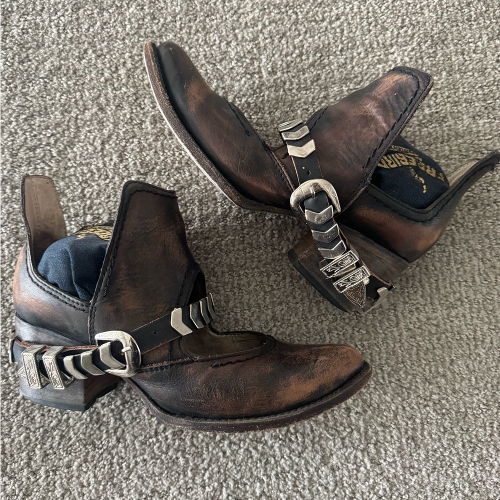 Freebird Blade size 8 Ankle Boots - Picture 6 of 16